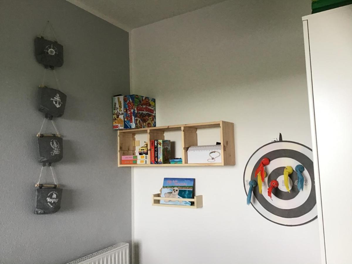 Liebevoll Eingerichtete Ferienwohnung Luettje Koje Dornum Eksteriør bilde